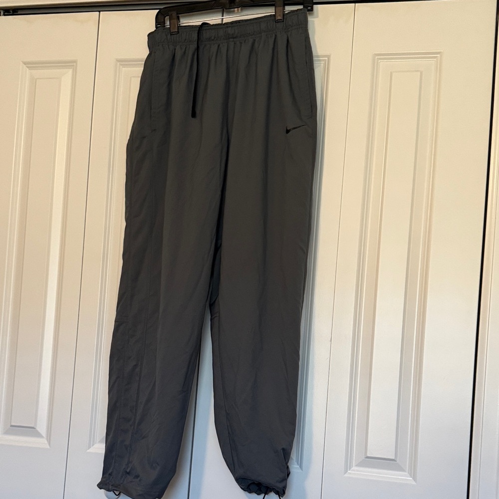 Nike Men's Gray Joggers with drawstring cuff
